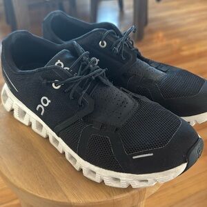 COPY - On Cloud Sneakers. Very good condition!